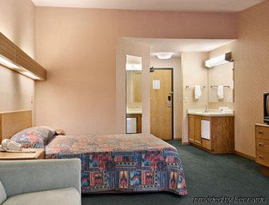 Travelodge Indianapolis Castleton Rom bilde